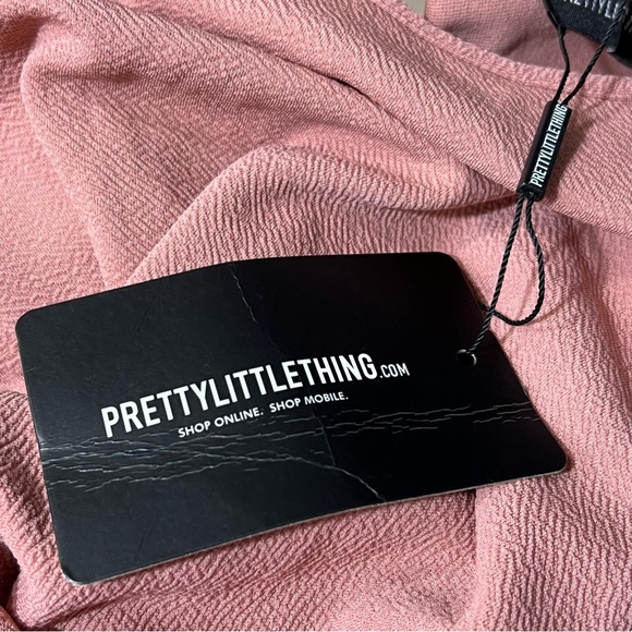 PrettyLittleThing Dress Bell Ruffled Sleeve Pink Stretch Party - Picture 5 of 11